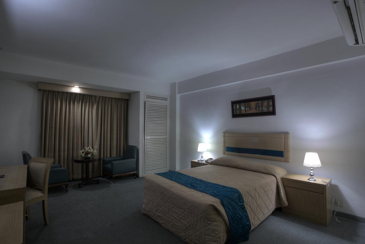 Hotel Purbani International Ltd. Dhaka Extérieur photo