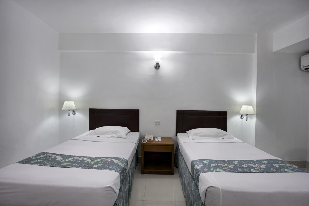 Hotel Purbani International Ltd. Dhaka Extérieur photo